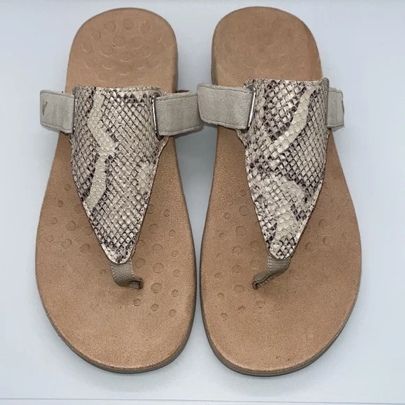 Vionic Wanda Snake Sandal - Picture 2 of 7